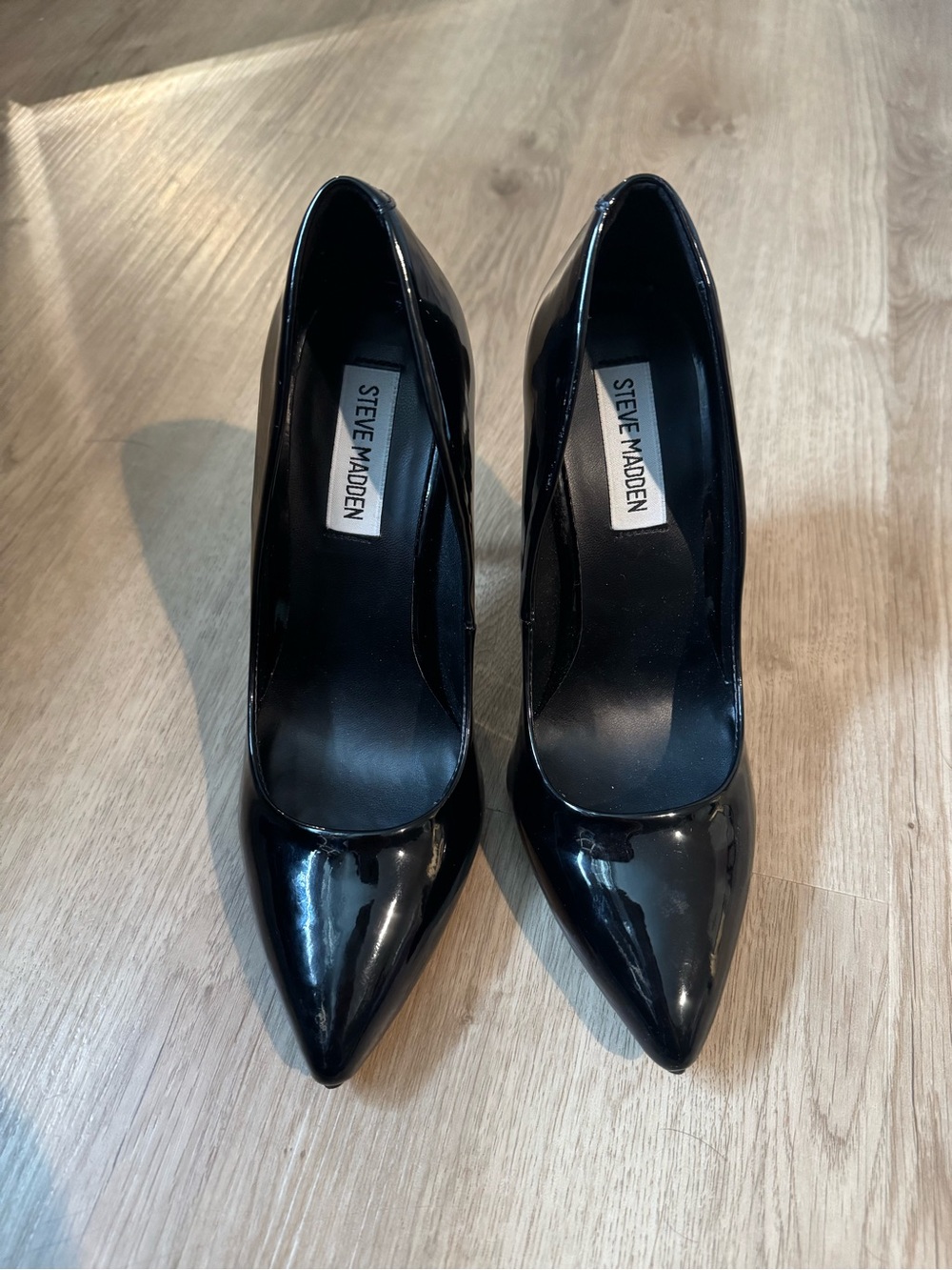 Steve Madden Black Patent Pointed-Toe Pumps